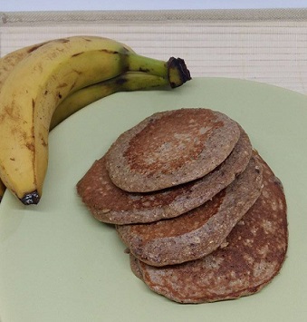 21 Day Fix Banana Oat Pancakes